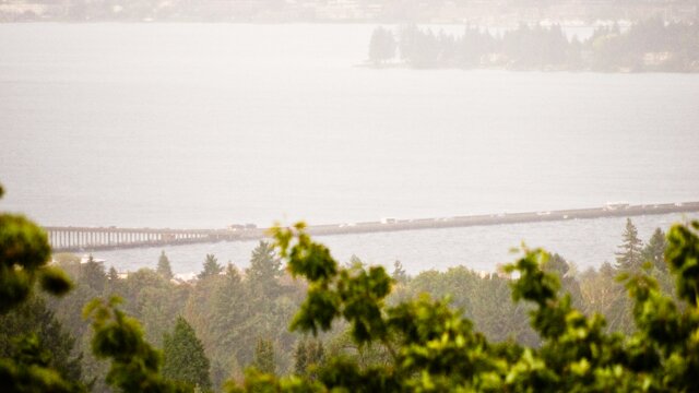 The 520 Bridge with traffic, unlike this weekend when it will be closed (Photo: MvB)