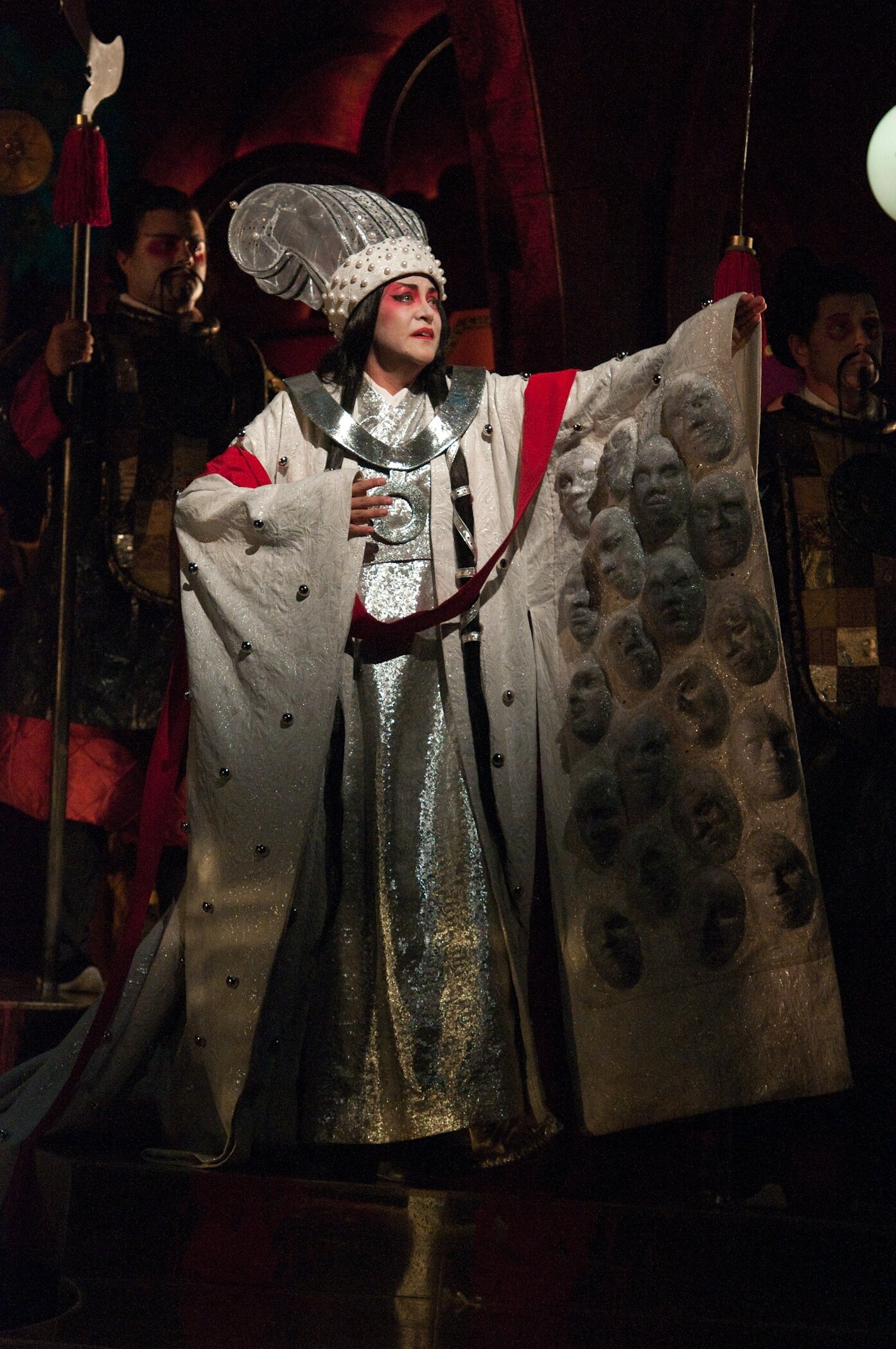 Lori Phillips (Turandot) - Photo © Elise Bakketun