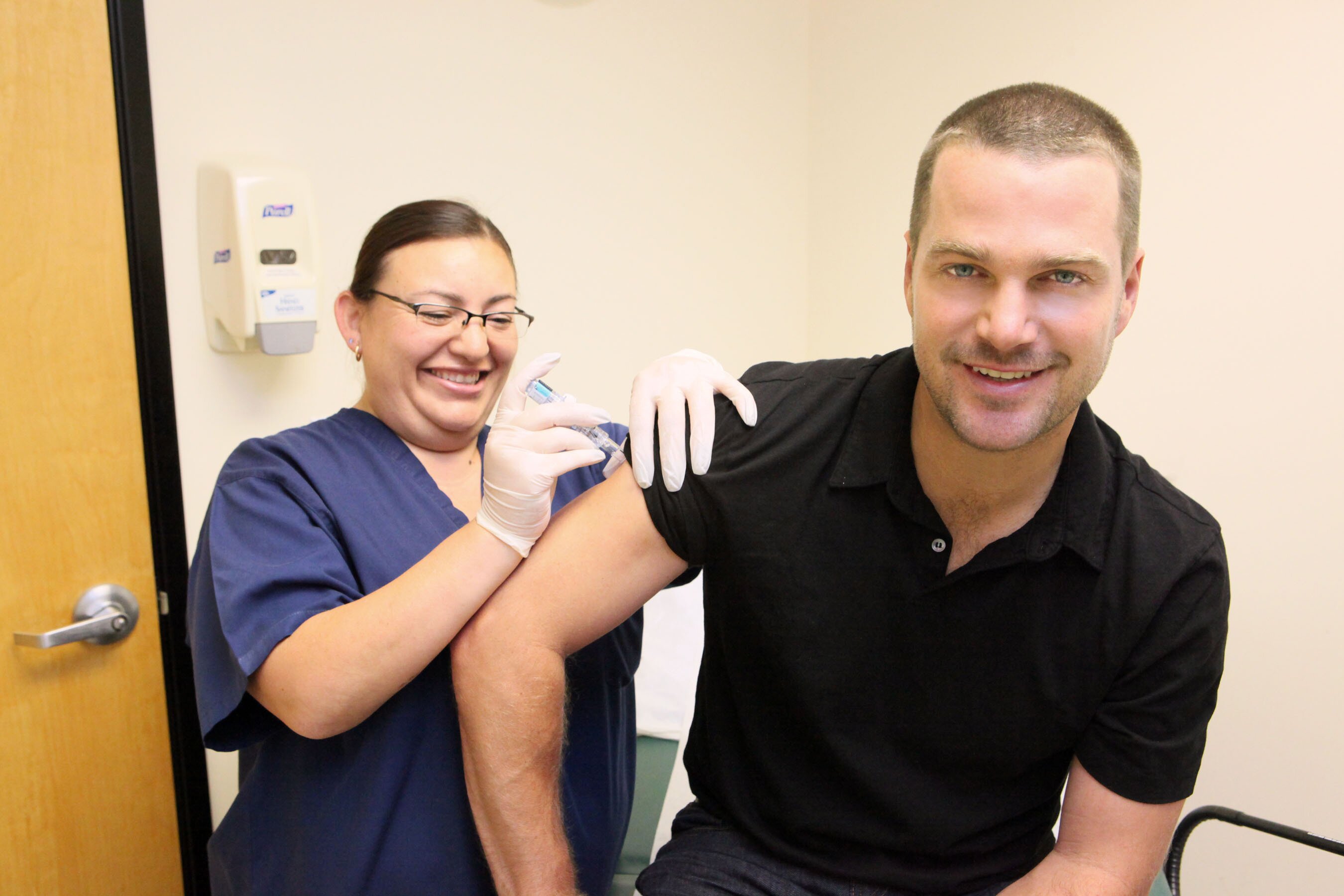 Actor Chris O'Donnell got a Fluzone(R) Intradermal vaccine, and he seems just fine. Picture of health. (PRNewsFoto/Sanofi Pasteur)